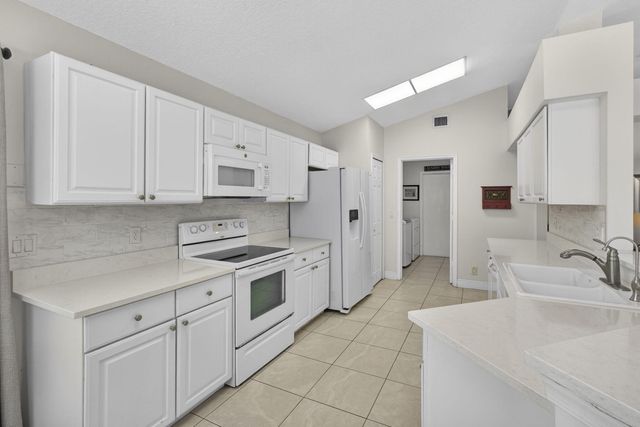 205 Bent Tree Drive, Palm Beach Gardens, FL 33418