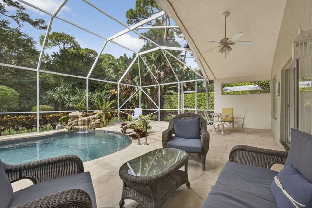 205 Bent Tree Drive, Palm Beach Gardens, FL 33418
