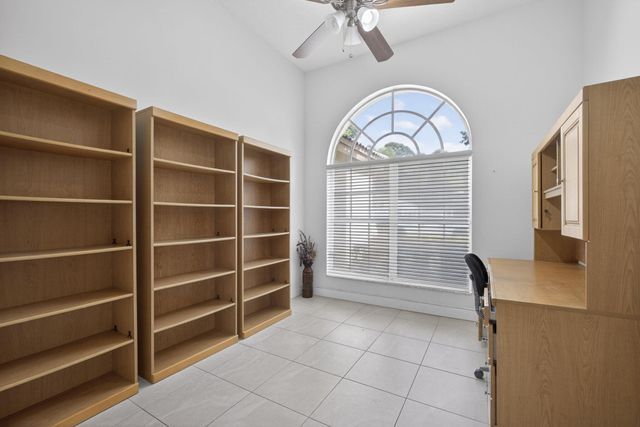 205 Bent Tree Drive, Palm Beach Gardens, FL 33418