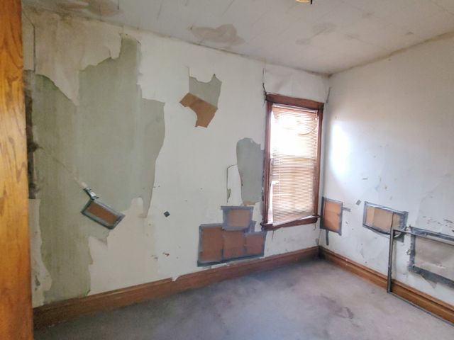 2641 W 69th Street, Chicago, IL 60629