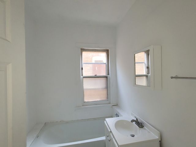 2641 W 69th Street, Chicago, IL 60629