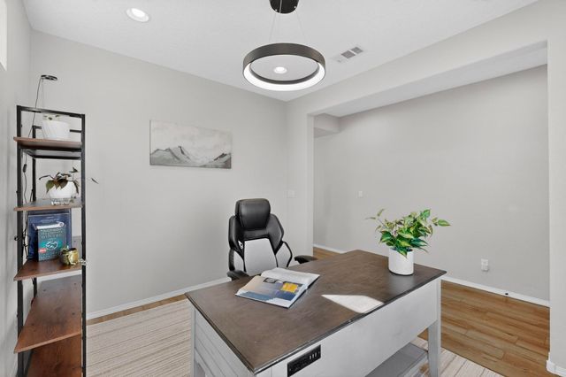 1200 Vallecito Loop NW, Los Lunas, NM 87031