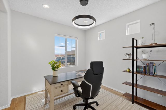 1200 Vallecito Loop NW, Los Lunas, NM 87031