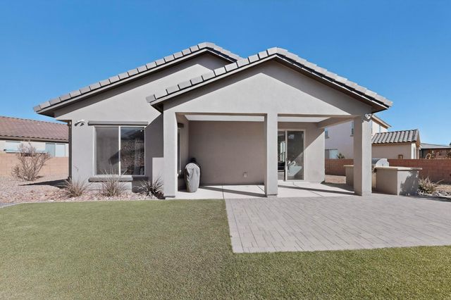 1200 Vallecito Loop NW, Los Lunas, NM 87031