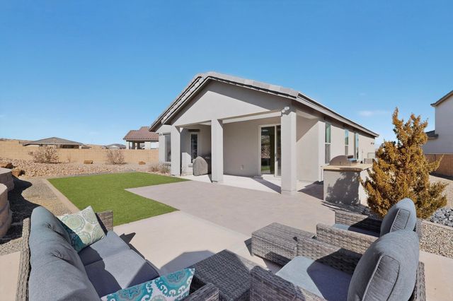 1200 Vallecito Loop NW, Los Lunas, NM 87031