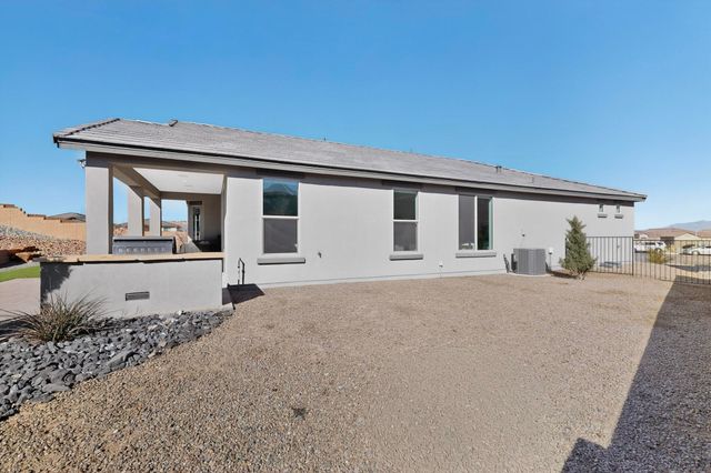 1200 Vallecito Loop NW, Los Lunas, NM 87031