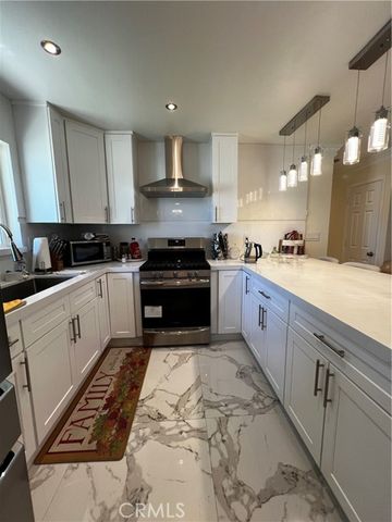 41060 158th Street, Lake Los Angeles, CA 93535