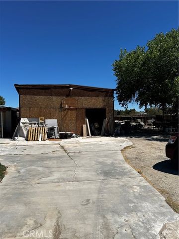 41060 158th Street, Lake Los Angeles, CA 93535