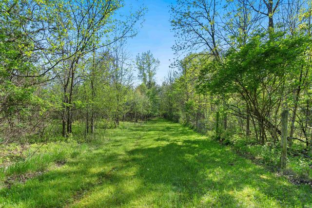 12105 Sylvan Meadows Drive, Fort Wayne, IN 46814