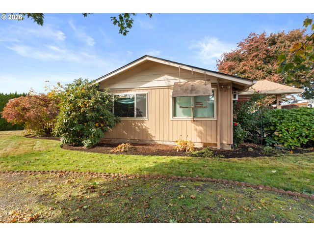 475 PINEDALE Ave, Springfield, OR 97477