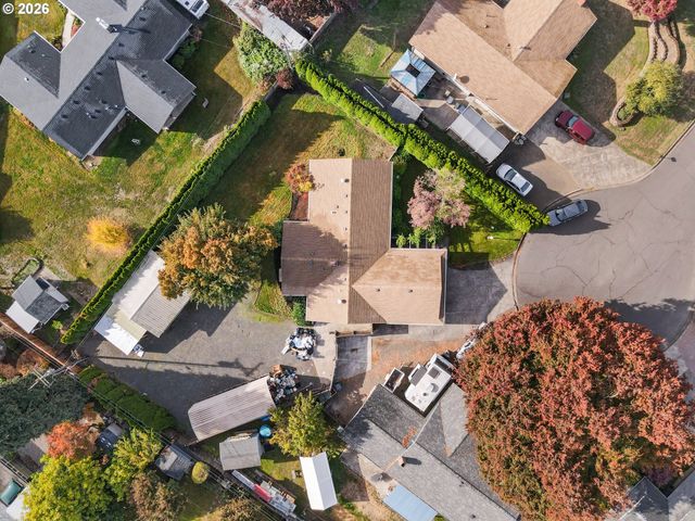475 PINEDALE Ave, Springfield, OR 97477