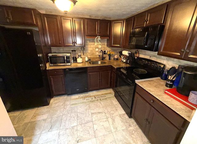 1660 SECRETARIAT DR, Annapolis, MD 21409