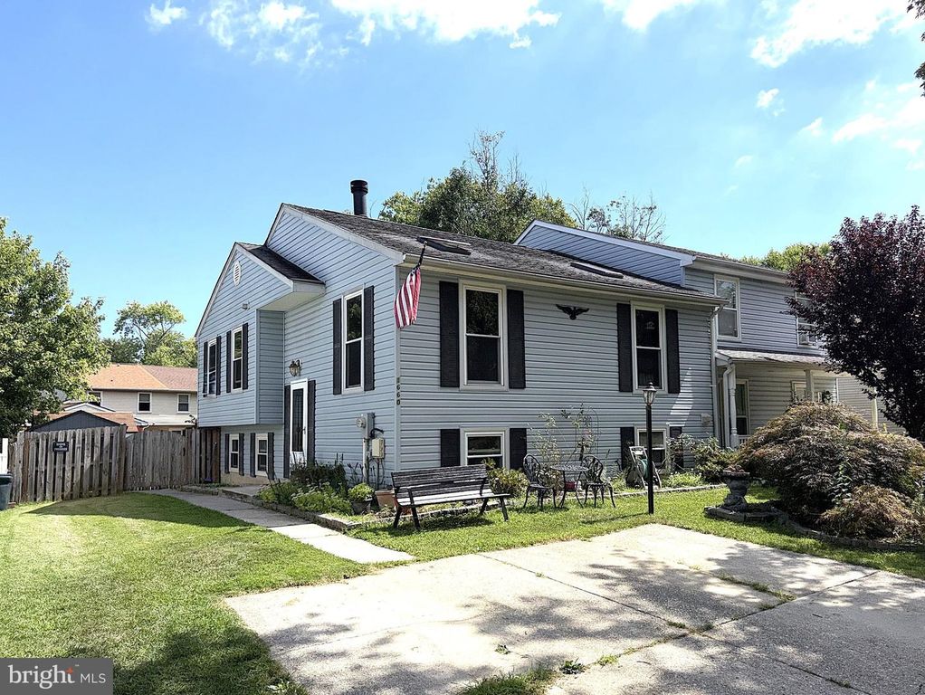 1660 SECRETARIAT DR, Annapolis, MD 21409