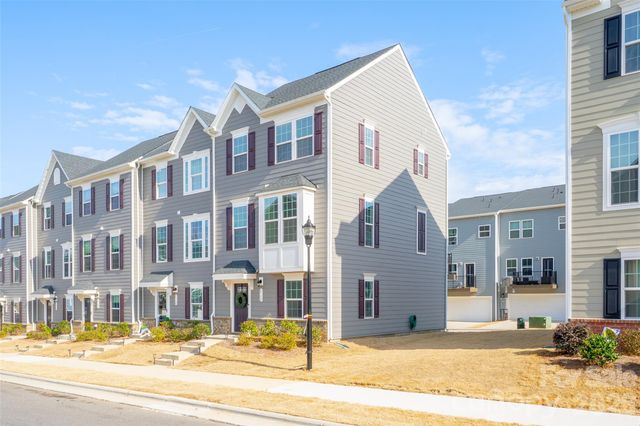 2102 Trout Lily Lane, Matthews, NC 28104