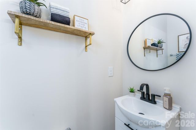 2102 Trout Lily Lane, Matthews, NC 28104