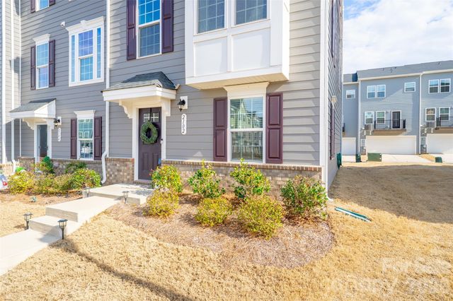 2102 Trout Lily Lane, Matthews, NC 28104