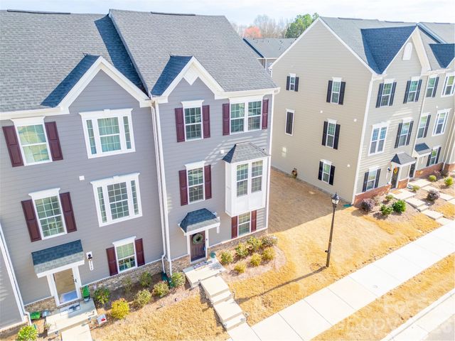 2102 Trout Lily Lane, Matthews, NC 28104