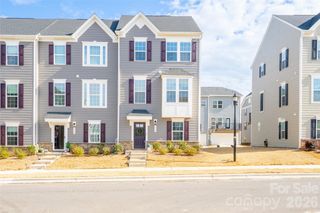 2102 Trout Lily Lane, Matthews, NC 28104