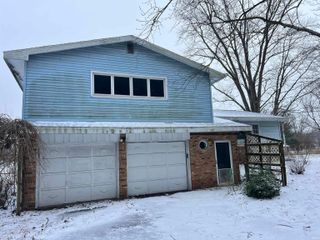 3133 River Drive, Rochester, IN 46975