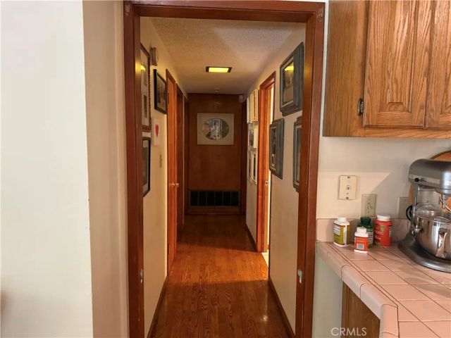 2567 E Chevy Chase, Glendale, CA 91206