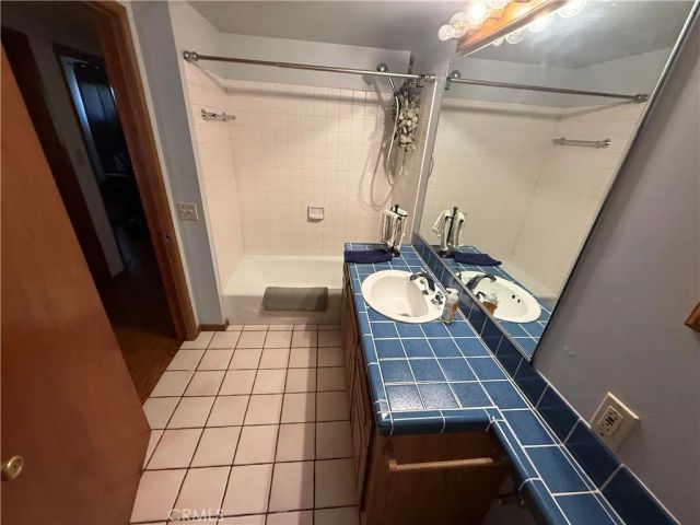2567 E Chevy Chase, Glendale, CA 91206