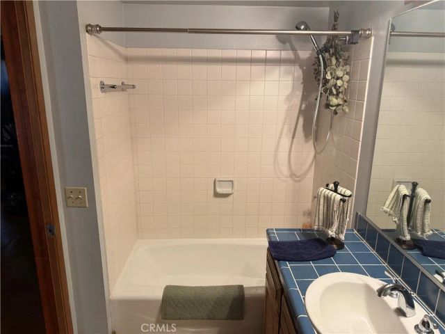 2567 E Chevy Chase, Glendale, CA 91206