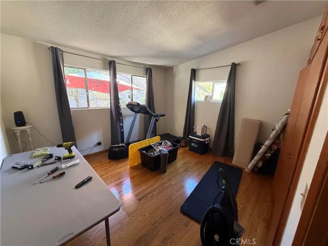 2567 E Chevy Chase, Glendale, CA 91206