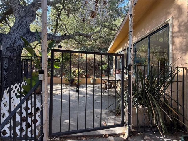 2567 E Chevy Chase, Glendale, CA 91206