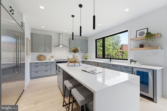 3811 FULTON ST NW, Washington, DC 20007