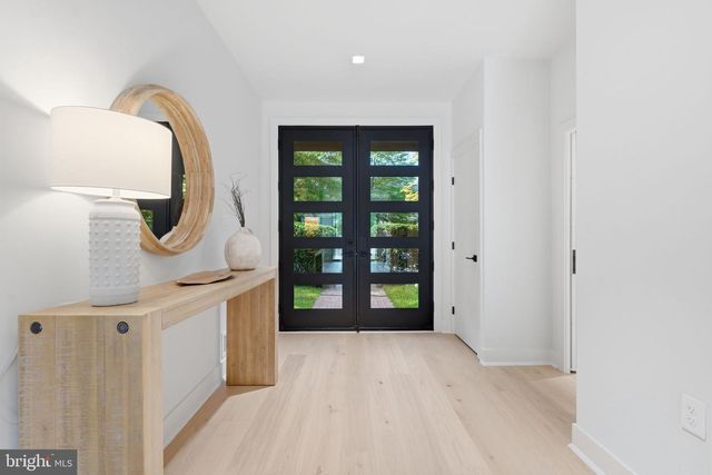 3811 FULTON ST NW, Washington, DC 20007