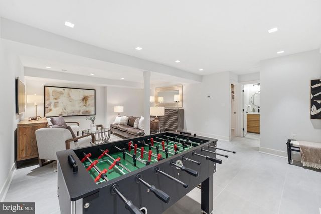 3811 FULTON ST NW, Washington, DC 20007