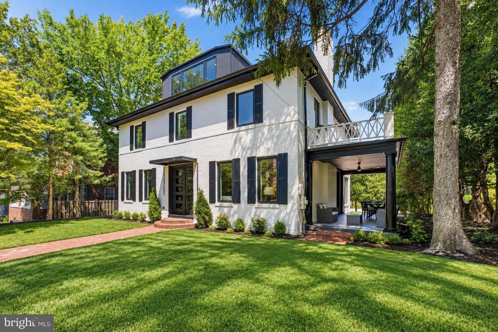 3811 FULTON ST NW, Washington, DC 20007