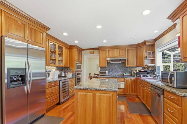 20234 Edinburgh Drive, Saratoga, CA 95070
