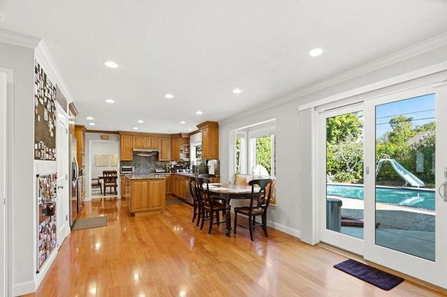 20234 Edinburgh Drive, Saratoga, CA 95070