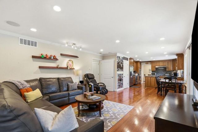 20234 Edinburgh Drive, Saratoga, CA 95070