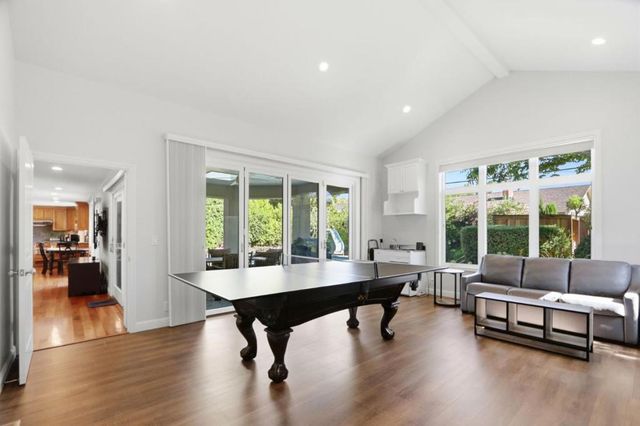 20234 Edinburgh Drive, Saratoga, CA 95070