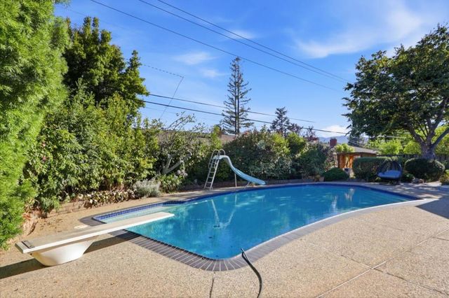 20234 Edinburgh Drive, Saratoga, CA 95070