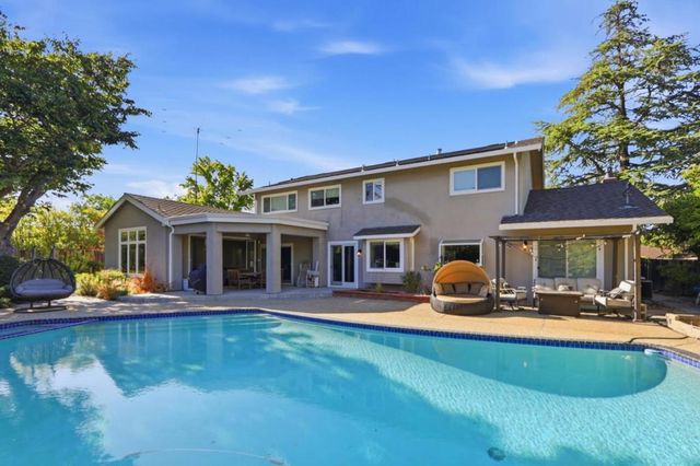 20234 Edinburgh Drive, Saratoga, CA 95070