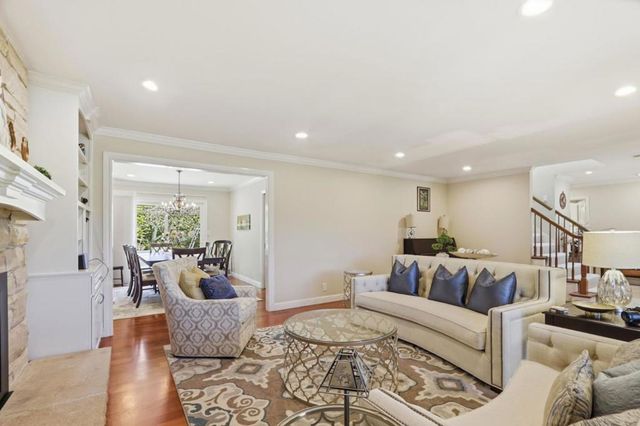 20234 Edinburgh Drive, Saratoga, CA 95070