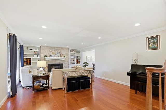 20234 Edinburgh Drive, Saratoga, CA 95070