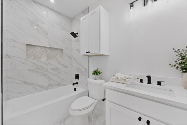 10121 Budtime Lane, Dallas, TX 75217