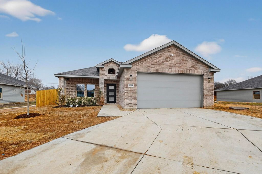 10121 Budtime Lane, Dallas, TX 75217