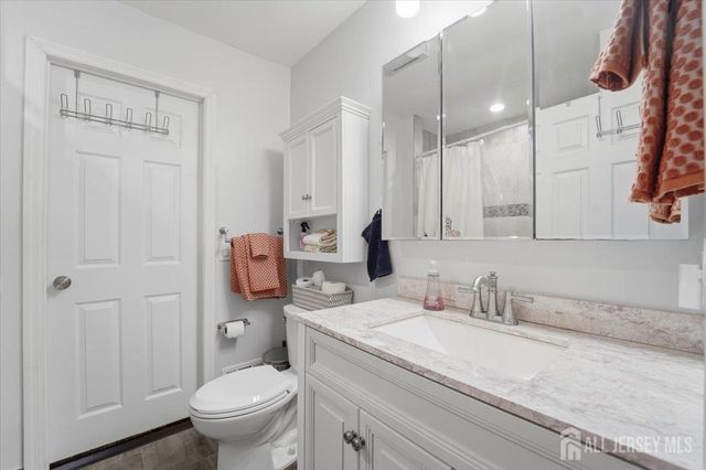 1103 Hickory Court, South Brunswick, NJ 08852