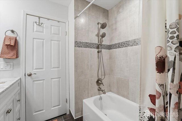 1103 Hickory Court, South Brunswick, NJ 08852