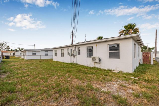 30 LYNN WAY, Madeira Beach, FL 33708
