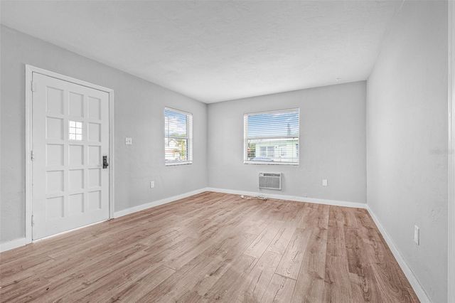 30 LYNN WAY, Madeira Beach, FL 33708