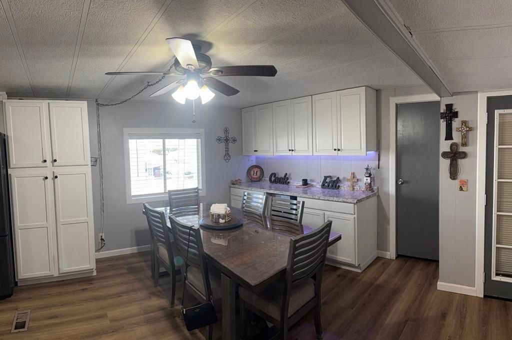 Image 24 of property listing at 3411 Thermal Place, Thermal, CA 92274