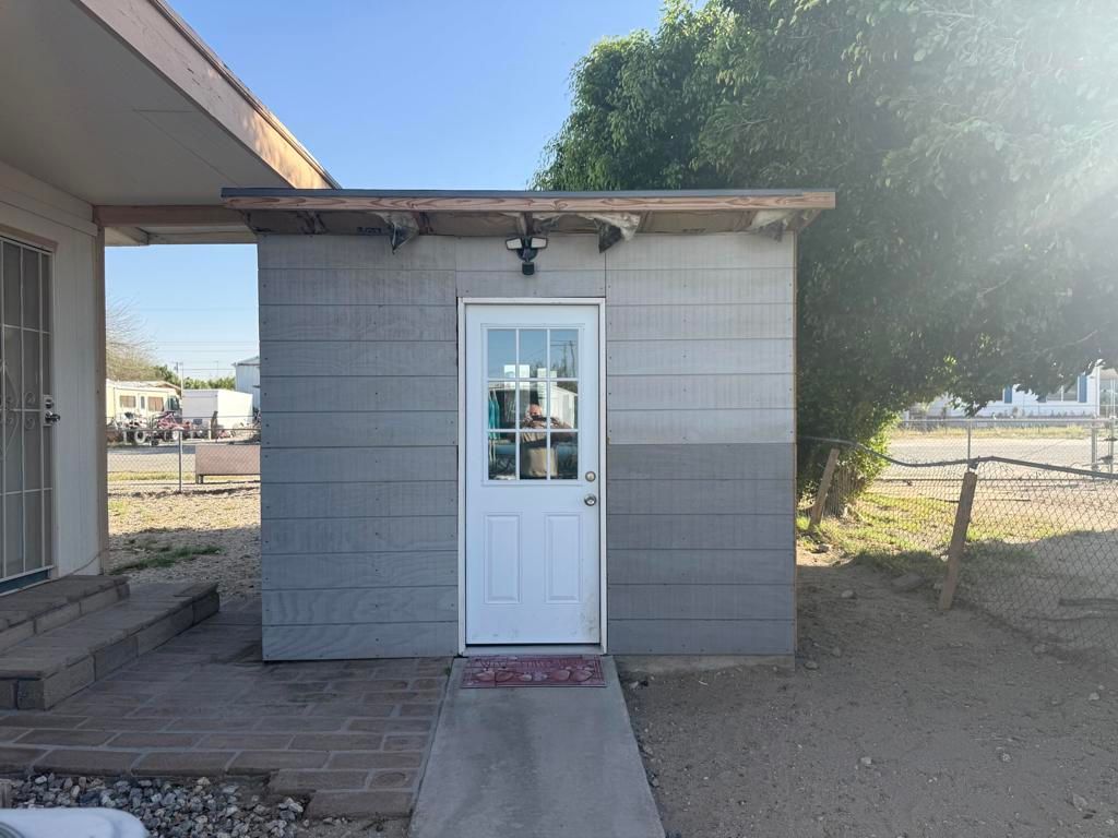 Image 4 of property listing at 3411 Thermal Place, Thermal, CA 92274