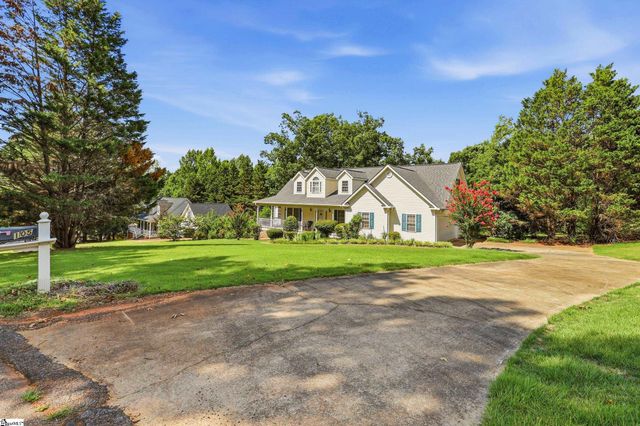 105 Taxiway Avenue, Easley, SC 29640