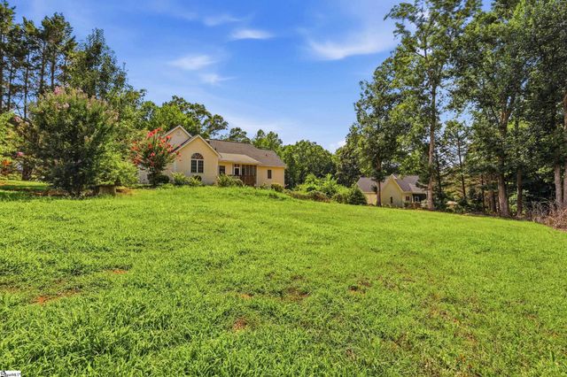 105 Taxiway Avenue, Easley, SC 29640
